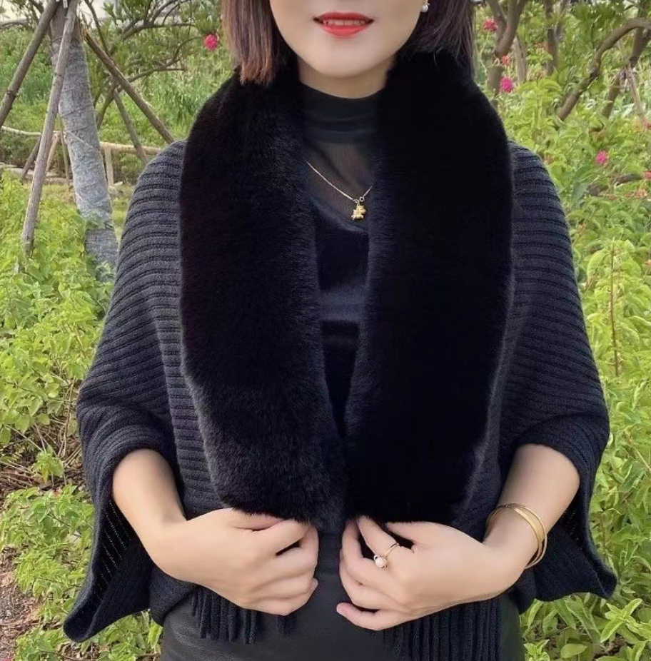 Ladies' Coat Louise – With Luxurious Faux Fur Collar | One Size-Black-Nora Luxe