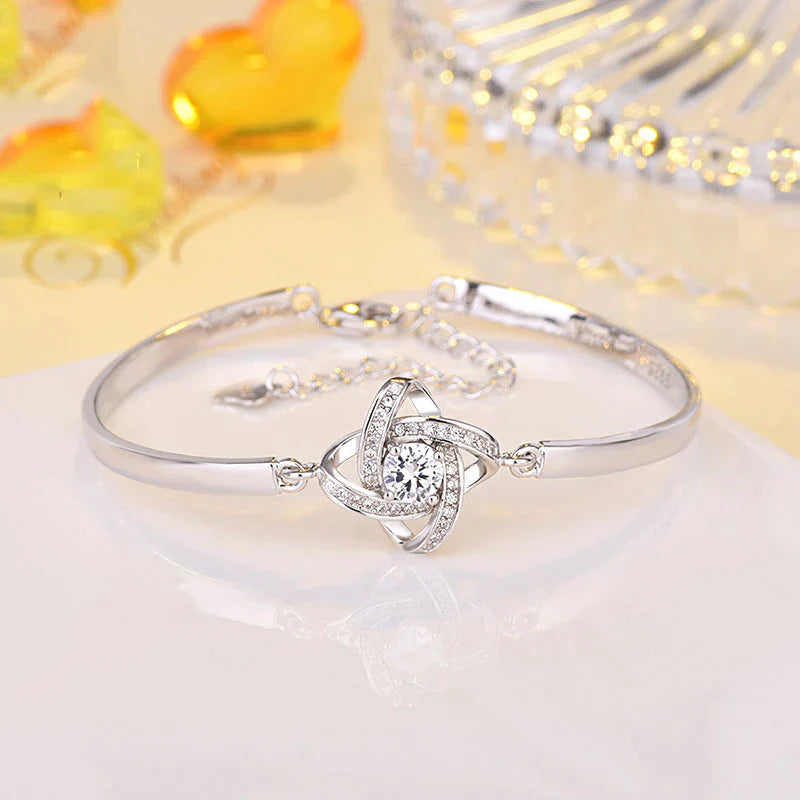 Love Knot Bracelet | Elegant Women's Jewellery | Adjustable Chain-Nora Luxe