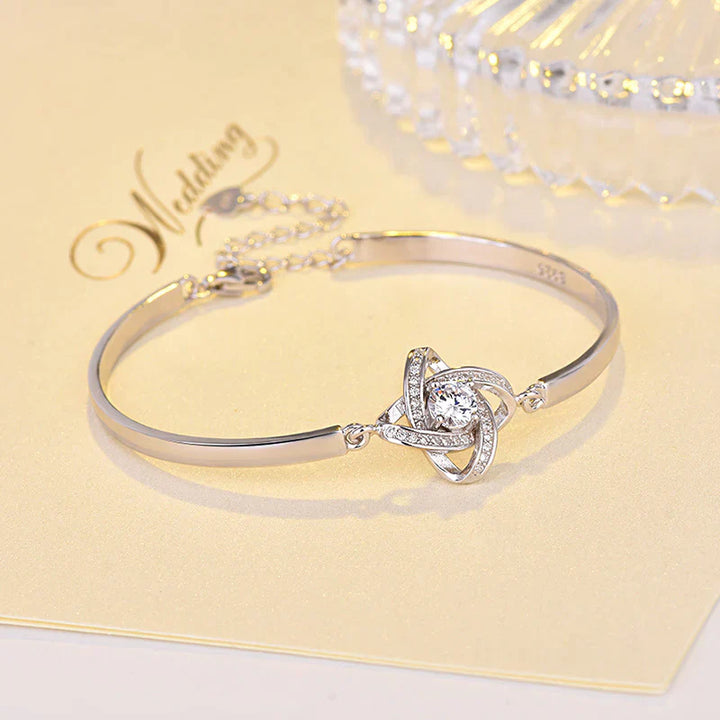 Love Knot Bracelet | Elegant Women's Jewellery | Adjustable Chain-Nora Luxe