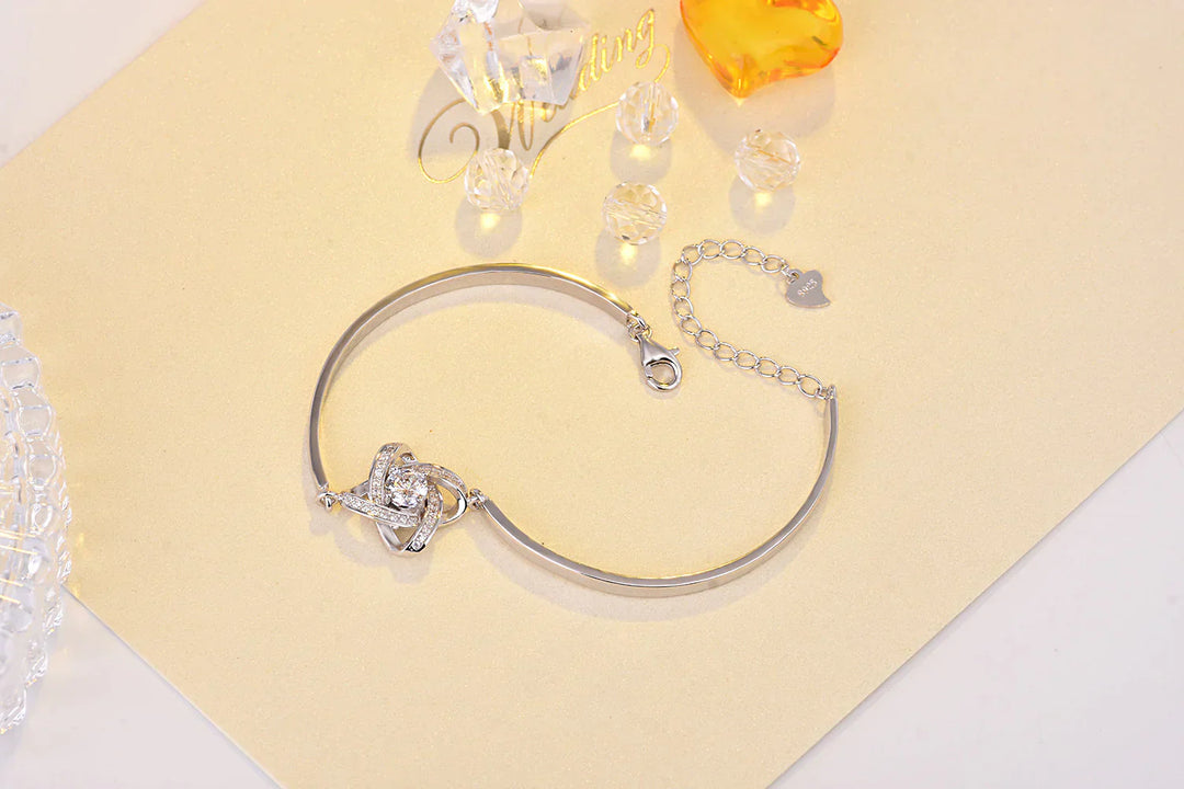Love Knot Bracelet | Elegant Women's Jewellery | Adjustable Chain-Nora Luxe
