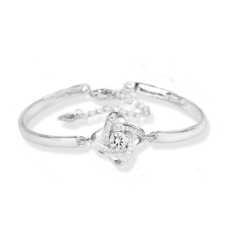 Love Knot Bracelet | Elegant Women's Jewellery | Adjustable Chain-Nora Luxe