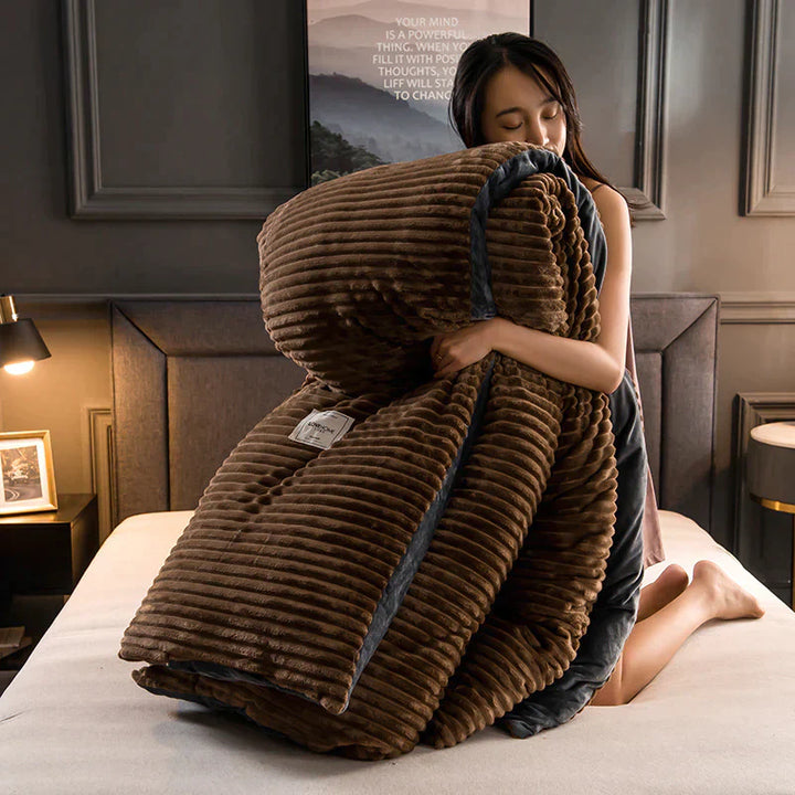 Luxurious and Comfortable Duvet Cover - DreamWeave-Brown-59.06 × 78.74 in including 2 pillowcases-Nora Luxe