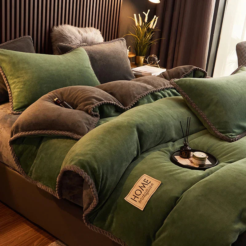 Luxurious Velvet Fleece Duvet Cover Set - PlushHaven-Green-0.59 in Bed-Nora Luxe
