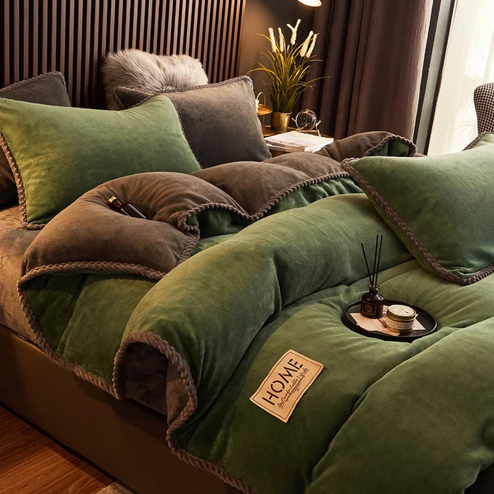 Luxurious Velvet Fleece Duvet Cover Set - PlushHaven-Green-0.59 in Bed-Nora Luxe