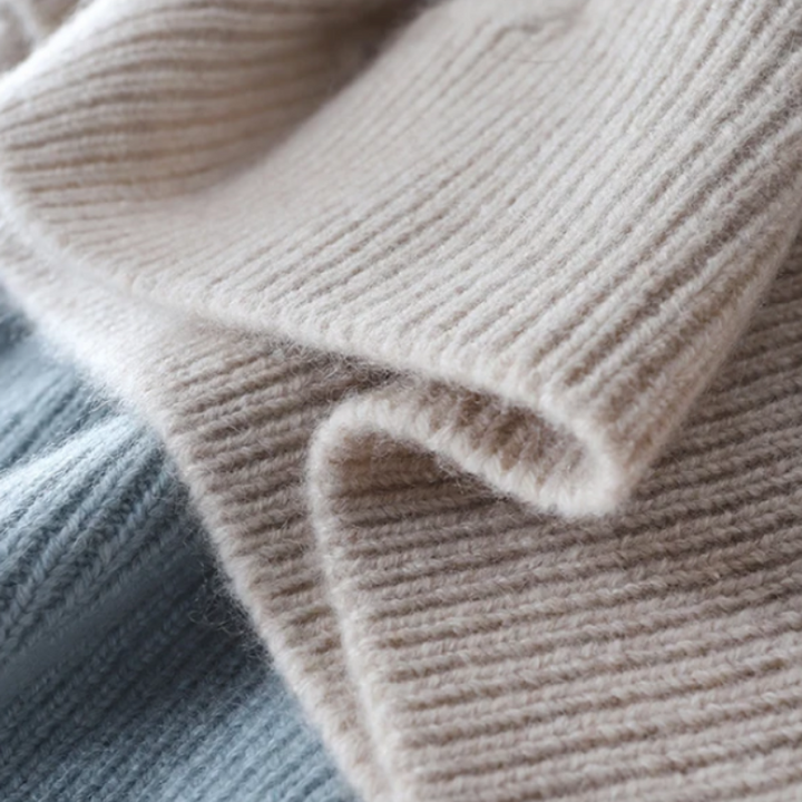 Luxury Cashmere Turtleneck with Checkered Pattern - Celeste-Blue-XS-Nora Luxe