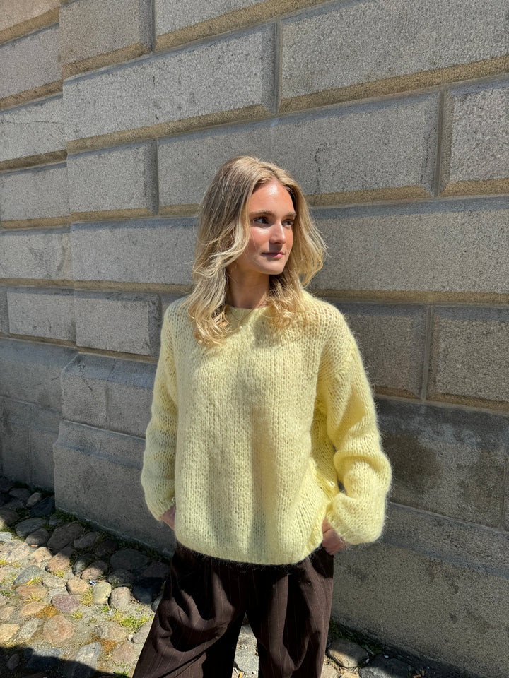 Luxury Comfortable Women's Sweater - Lunovia-Yellow-XS/S-Nora Luxe