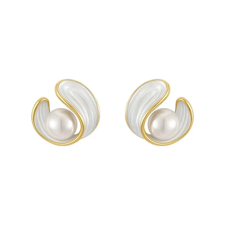 Luxury Earrings with White Opal and Pearl in Gold - Amara-Nora Luxe
