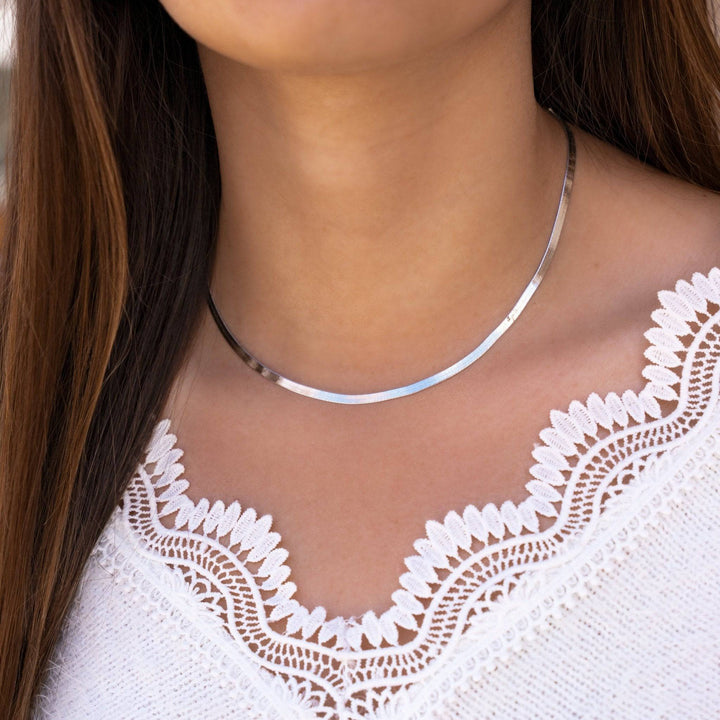 Luxury Flat Necklace - Elvira-Gold-Nora Luxe