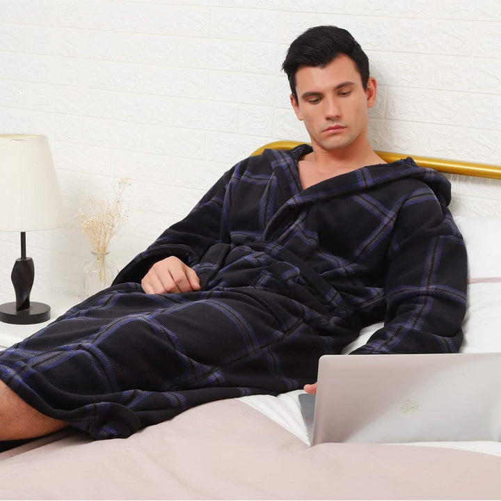 Luxury Men's Bathrobe with Hood - Lars-Black/Red-S-Nora Luxe