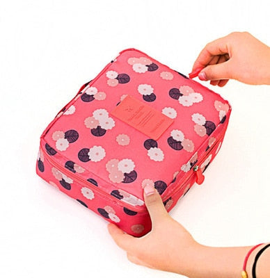 Compact Waterproof Make-Up Travel Organiser – 1+1 FREE Mini Cosmetic Storage Case