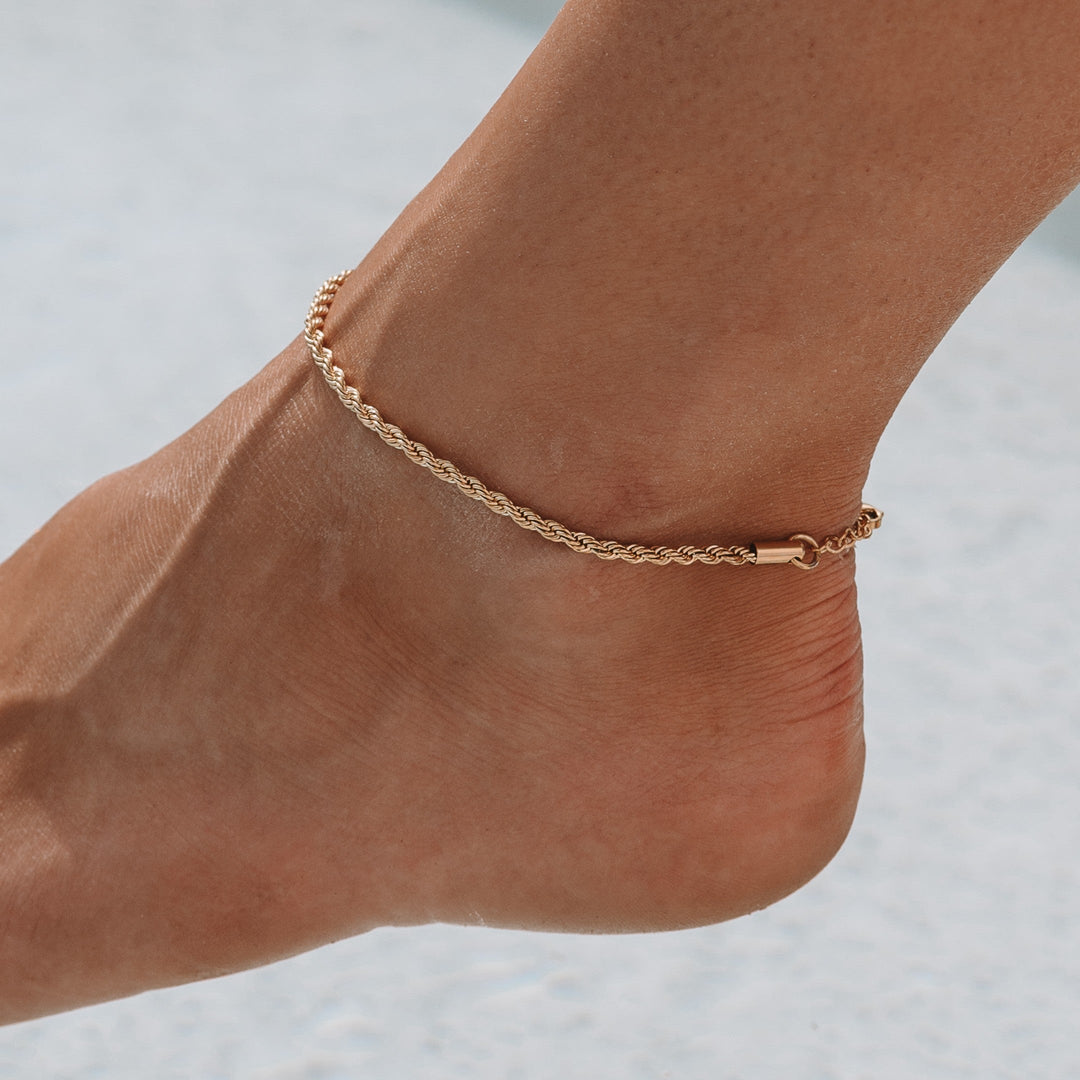 Minimalist and Stylish Anklet for Women - Lisa-Gold-Nora Luxe