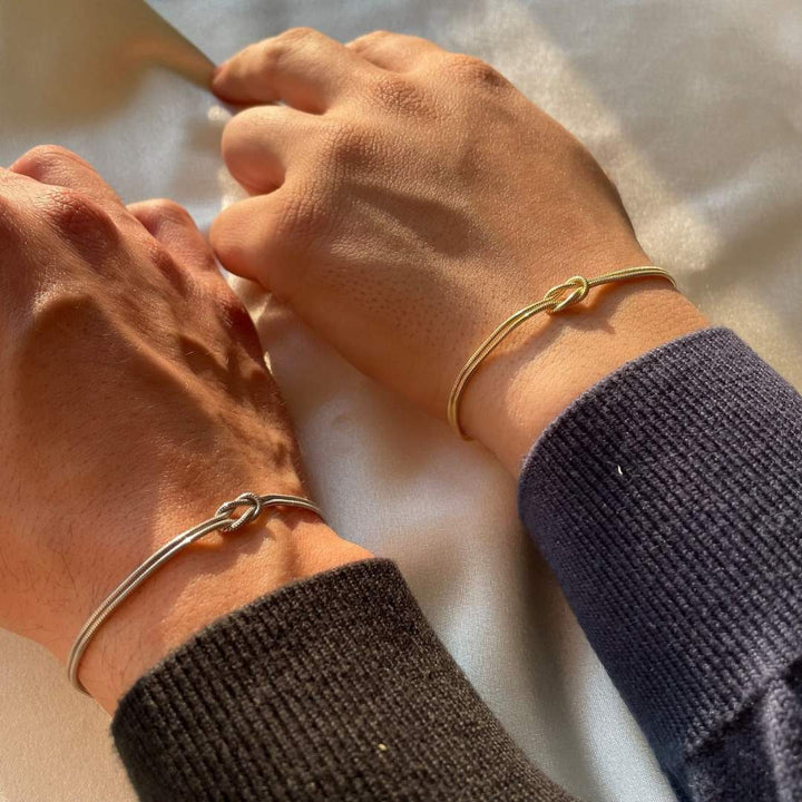 Minimalist Knot Bracelet – Elva-Gold-The Livary