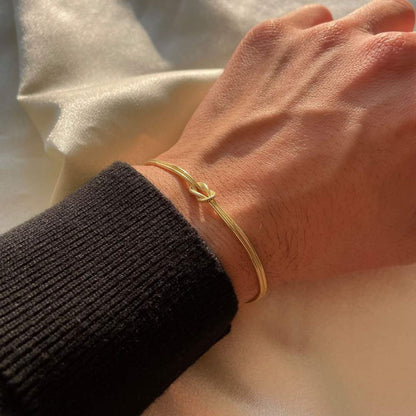 Minimalist Knot Bracelet – Elva-Gold-The Livary