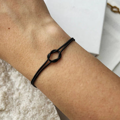 Minimalist Knot Bracelet – Elva-Gold-The Livary