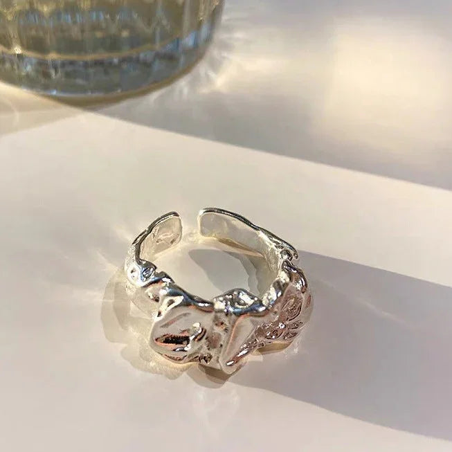 Minimalist Ring with Plissé Lava Design - Arden-Gold-Nora Luxe