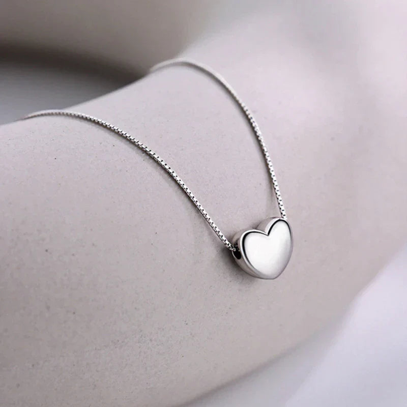 Minimalist Smooth Heart Necklace-Nora Luxe