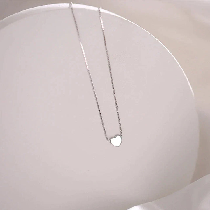 Minimalist Smooth Heart Necklace-Nora Luxe