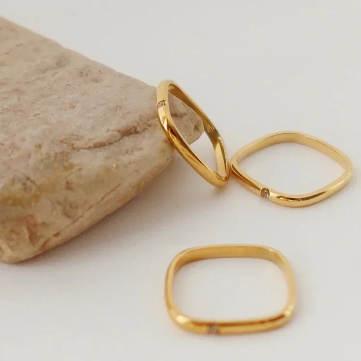 Minimalist Zirconia Ring - Leona-5-Nora Luxe