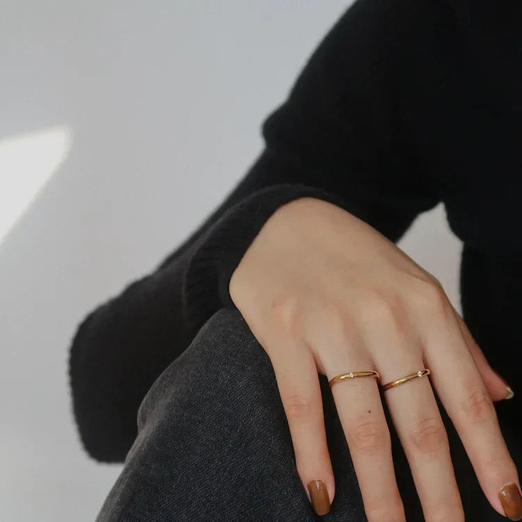 Minimalist Zirconia Ring - Leona-5-Nora Luxe