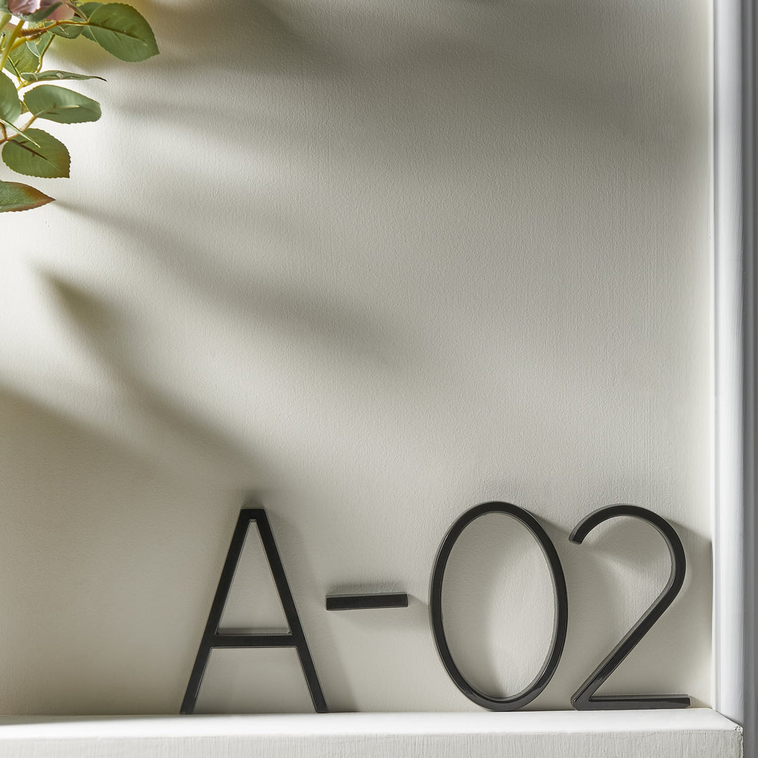 Modern Black House Numbers with Floating Design – Numbré-0-The Livary
