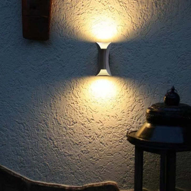 Modern LED Outdoor Wall Lamp - LumiEdge-Black and Gold-Small 6W-Warm white-Nora Luxe