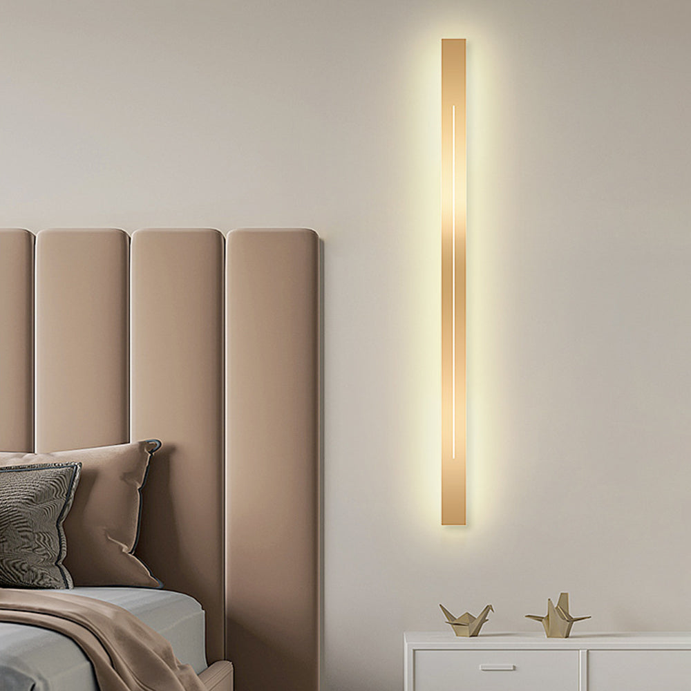 Modern LED Wall Lamp - LumièreGold-Black-L 23.62 in-Warm White-Nora Luxe