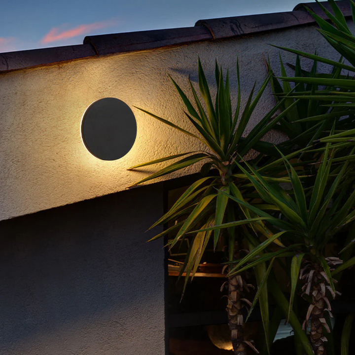 Modern Minimalist LED Wall Lamp - Zenith-Black-Warm White-Round Klein-Nora Luxe