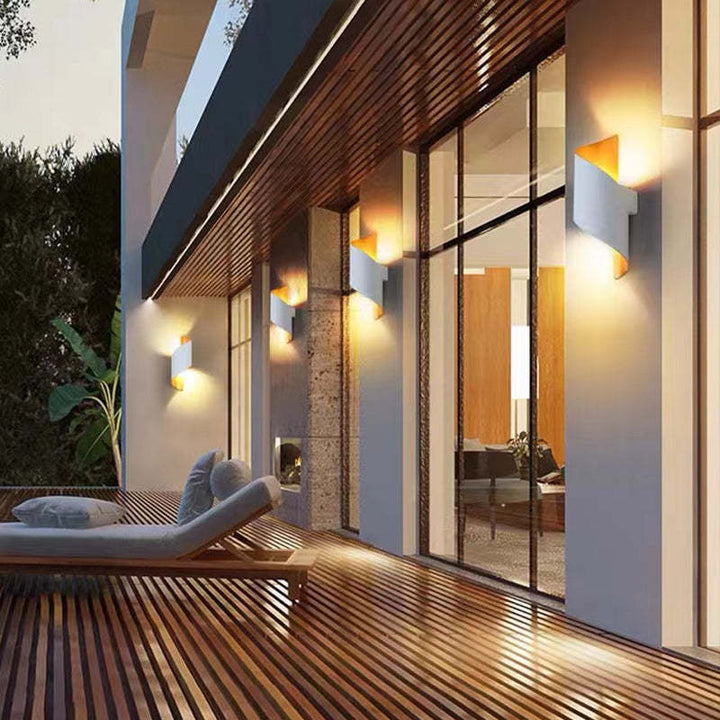 Modern Spiral LED Wall Light - TwistLight-Small-White-Nora Luxe