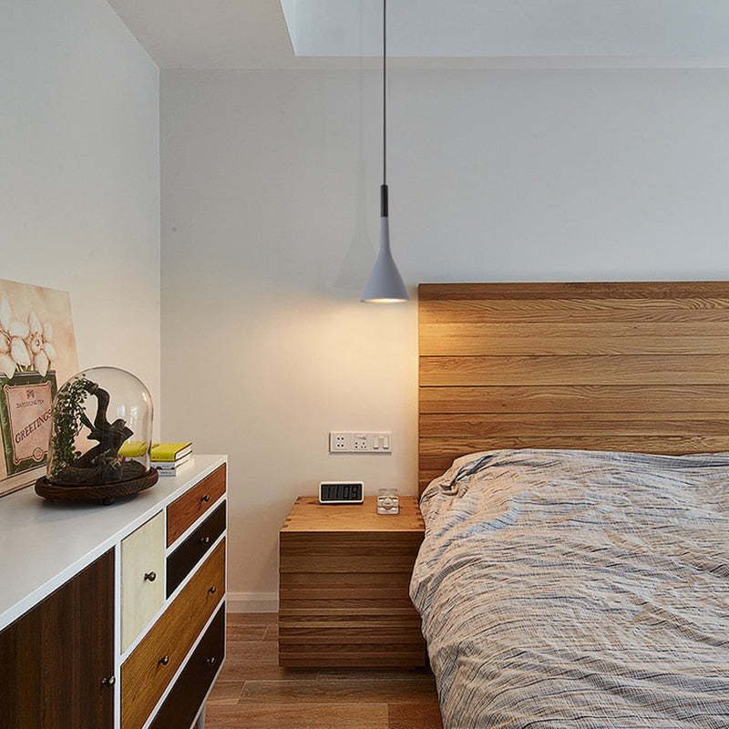 Modern Triangle Pendant Lamp - Trionda-Black-Nora Luxe