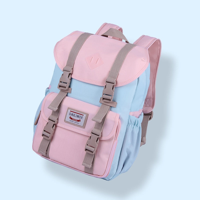 Lightweight Multi-Compartment Travel Backpack – Water-Resistant 20–35L Capacity