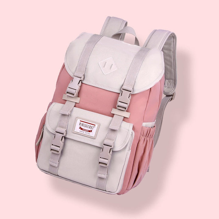 Lightweight Multi-Compartment Travel Backpack – Water-Resistant 20–35L Capacity