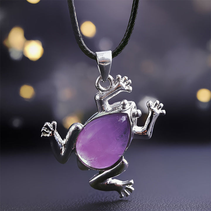 Natural Crystal Frog Meditation Necklace - Gaia-Amethyst-Nora Luxe