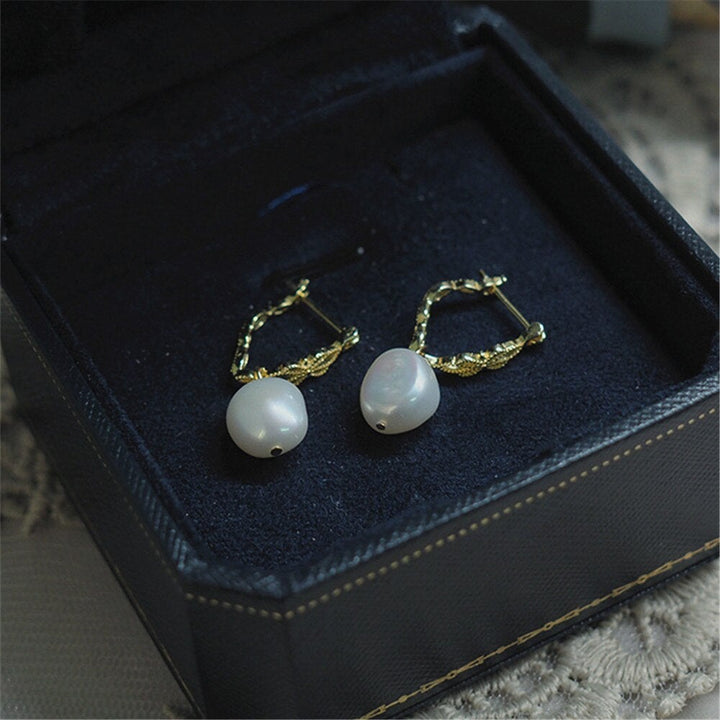 Natural Pearl Earrings - Vivienne-Nora Luxe