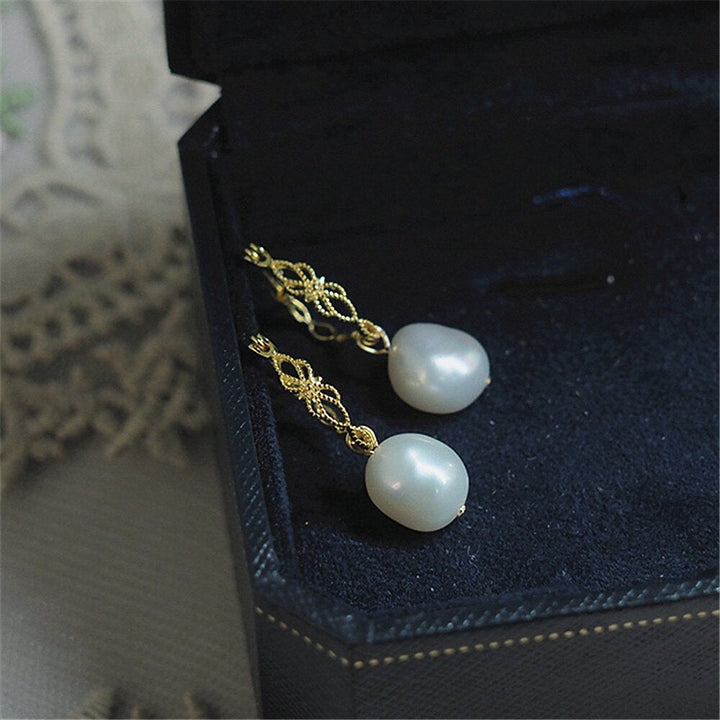 Natural Pearl Earrings - Vivienne-Nora Luxe