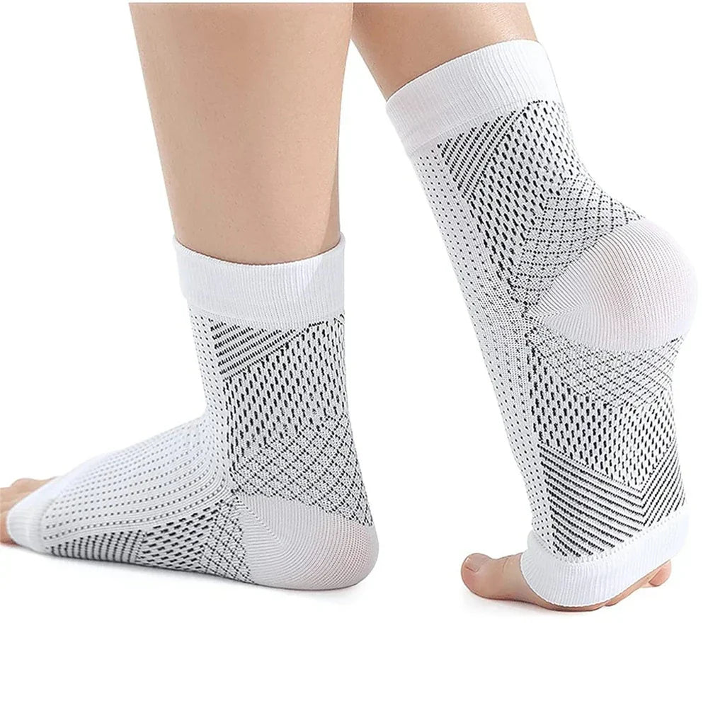 Neuropathy Relief Ankle Socks | Neuropathy Compression Design-M-White-Nora Luxe