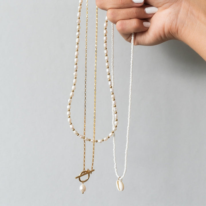 Pearl Necklace with Clasp - Lucía-Nora Luxe