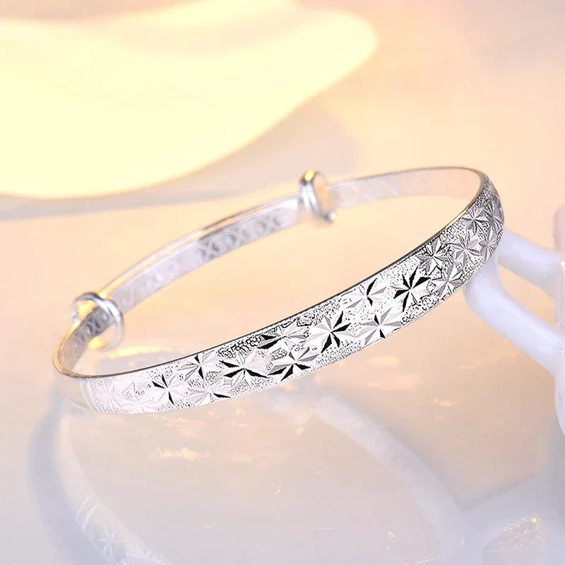 Radiant Star Armband | Elegant Jewellery for Women-Nora Luxe