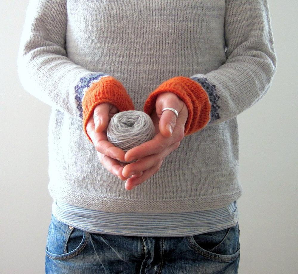 Scandinavian Trendy Sweater with Lively Pattern - NordicChic-S-Nora Luxe