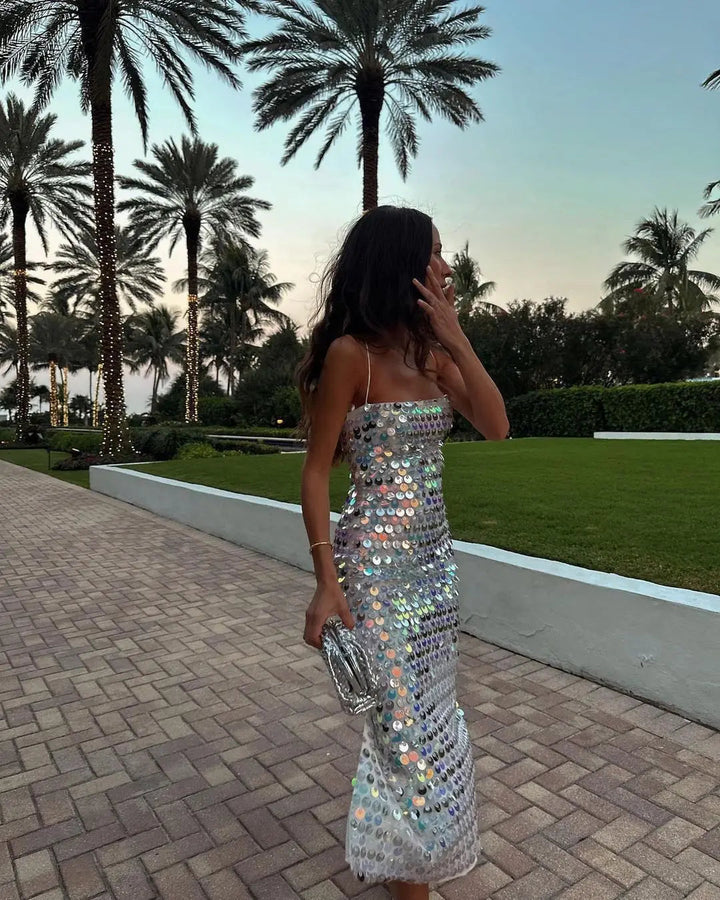 Sequin dress for a Sparkling Evening Look - Amira-Green-S-The Livary