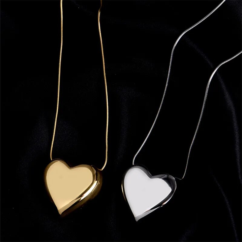 Simple Peach Heart Pendant Necklace | Minimalist Jewellery-Silver-Nora Luxe