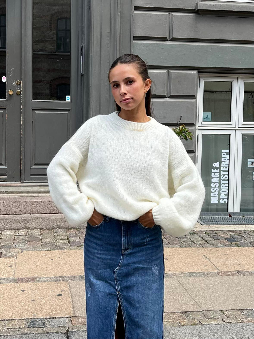 Soft Women's Sweater with Loose Fit - Aurena-White-XS/S-Nora Luxe