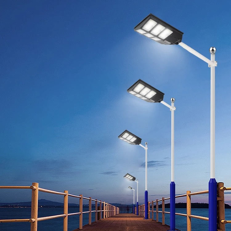 Solar Outdoor Lamp – Solvion 600-Nora Luxe