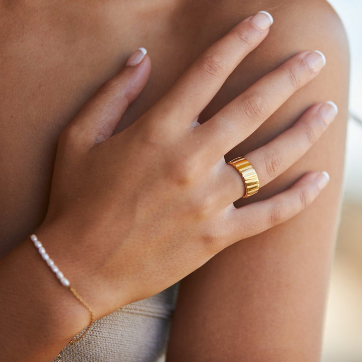 Statement Ring - Stella-6-Gold-Nora Luxe