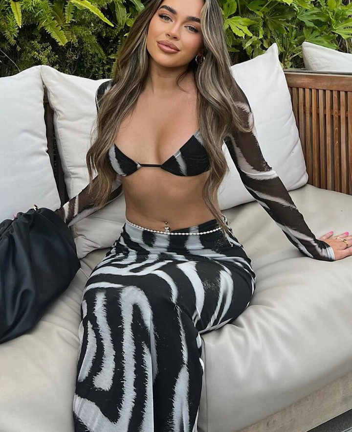 Striped summer set with skirt – Trendy & Feminine – Melina-S-Nora Luxe