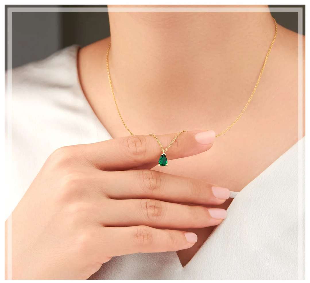 Stunning Emerald Drop Necklace-Nora Luxe
