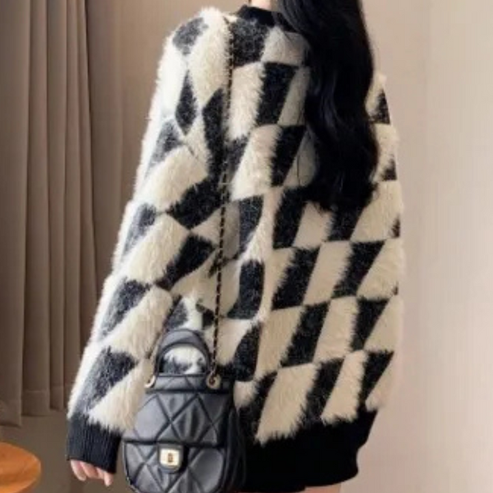 Stylish Black-White Women's Sweater - Odette-Nora Luxe