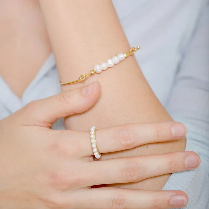 Stylish Bracelet with Delicate Pearls - Selina-Gold-Nora Luxe