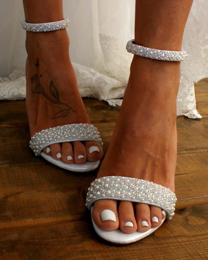 Stylish bridal sandals with delicate straps – Mirella-2.5-Nora Luxe