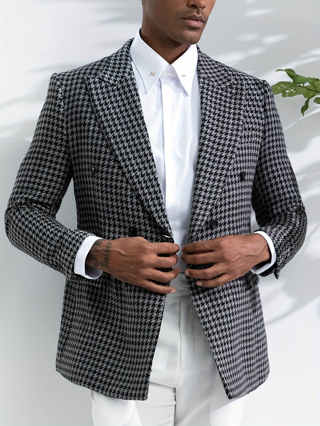 Stylish Checked Men's Blazer - Oliver-S-Nora Luxe