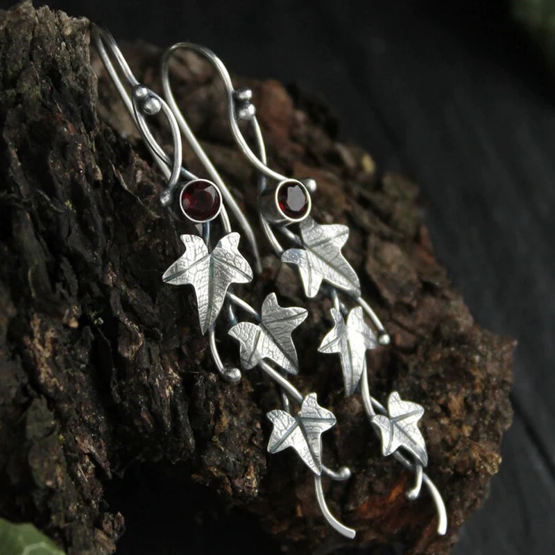 Stylish Elf Leaf Earrings - Faylinn-Red-Nora Luxe